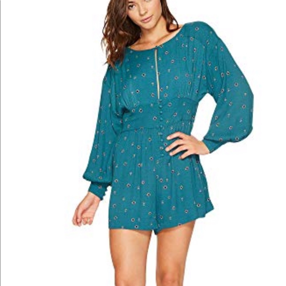 Free People Love Grows New Romper Size Medium